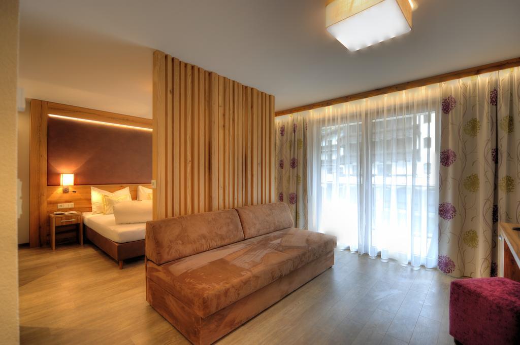 Hotel Arnika Ишгль Экстерьер фото
